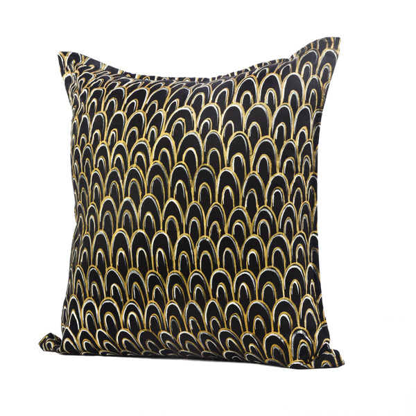 Guthali Patterned Black And Golden Cushion Cover